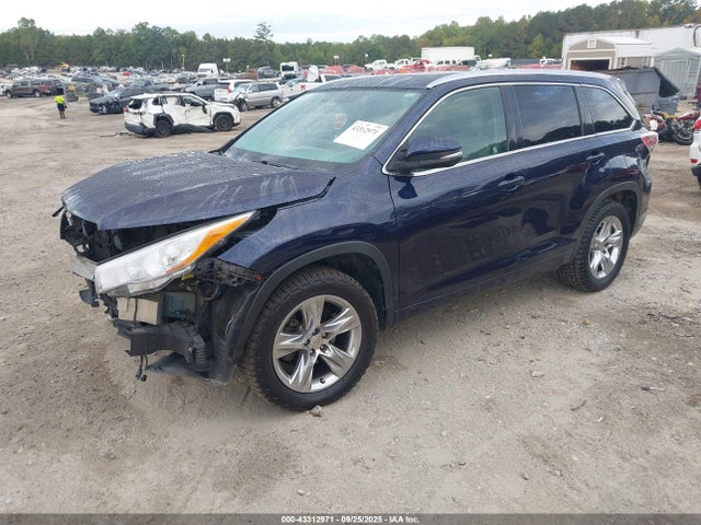 Toyota Highlander Limited V6 2015 5TDYKRFH4FS043759 Image 2