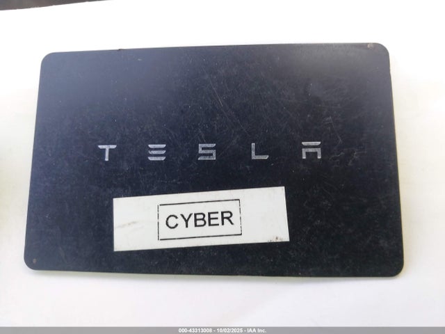 Tesla Cybertruck 2024 7G2CEHED0RA040175 Image 11