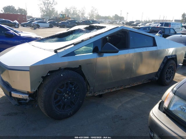 Tesla Cybertruck 2024 7G2CEHED0RA040175 Image 14