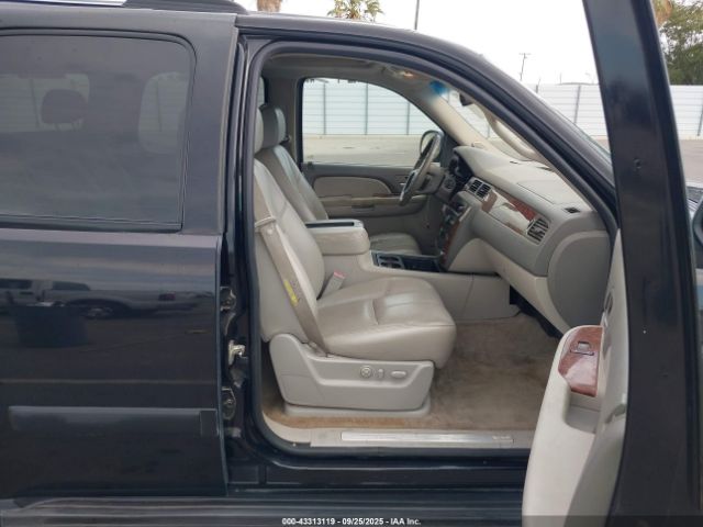 2007 CHEVROLET TAHOE 1GNFK13027R193402 Photo 4