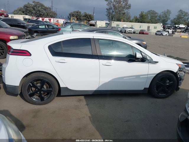 Chevrolet luu - ffv, e-flex, fam 0 2015 1G1RD6E47FU107566 Image 14