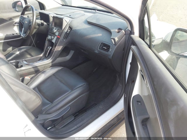 Chevrolet luu - ffv, e-flex, fam 0 2015 1G1RD6E47FU107566 Image 5