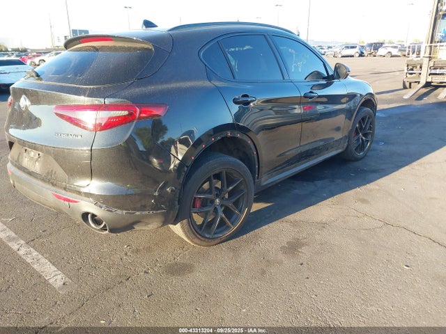 Alfa Romeo Stelvio 2019 ZASPAJAN4K7C70488 Image 4