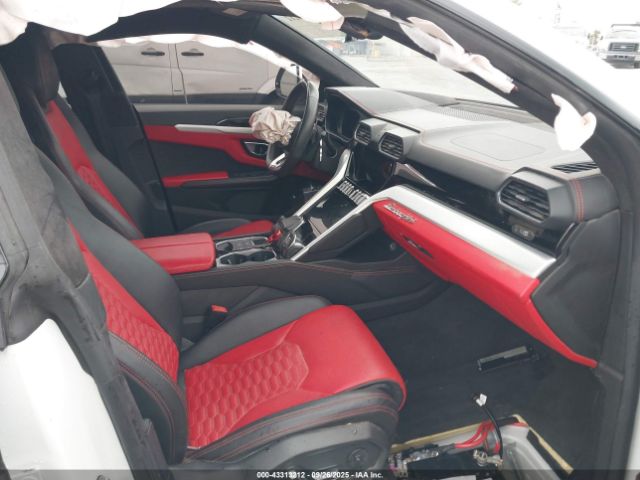 2020 LAMBORGHINI URUS ZPBUA1ZL2LLA07271 Photo 4