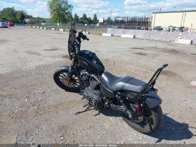 2012 HARLEY-DAVIDSON XL883 1HD4LE210CC422718 Photo 2