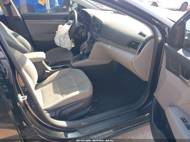 Hyundai 2017 2017 5NPD74LF2HH208285 Image 5