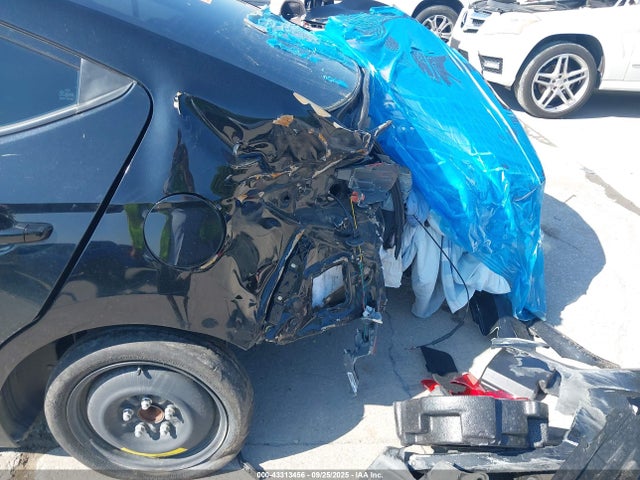 Hyundai 2017 2017 5NPD74LF2HH208285 Image 6