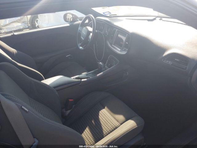 2019 DODGE CHALLENGER 2C3CDZAG1KH686859 Photo 4