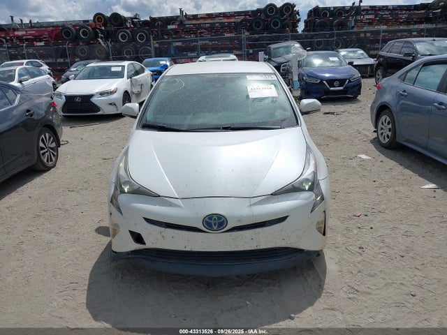 Toyota Prius Three Touring 2017 JTDKARFU1H3537359 Image 12