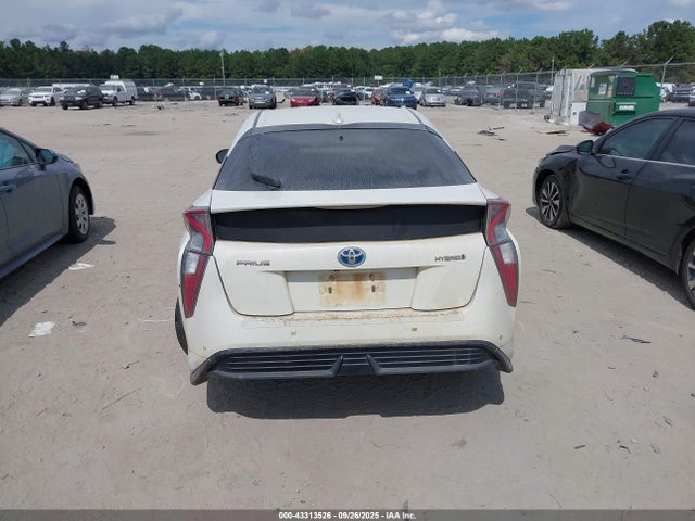 Toyota Prius Three Touring 2017 JTDKARFU1H3537359 Image 16