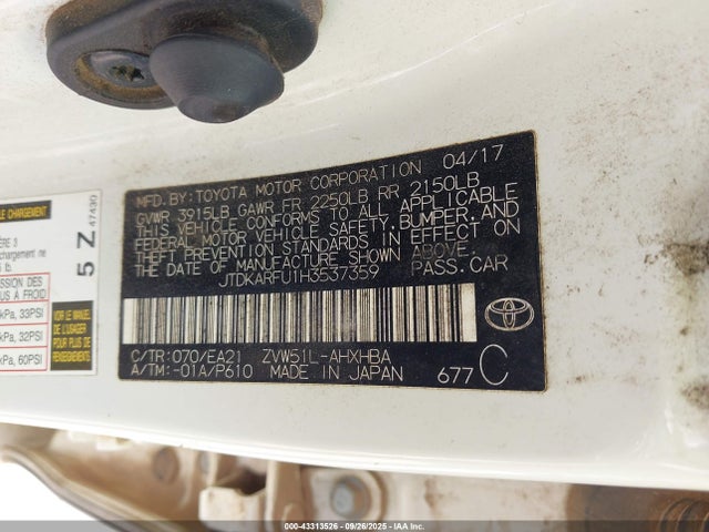 Toyota Prius Three Touring 2017 JTDKARFU1H3537359 Image 9