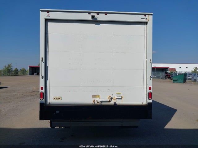 Продажа на аукционе авто 2021 Ford E-450 Cutaway, vin: 1FDXE4FN9MDC34366, номер лота: 43313614