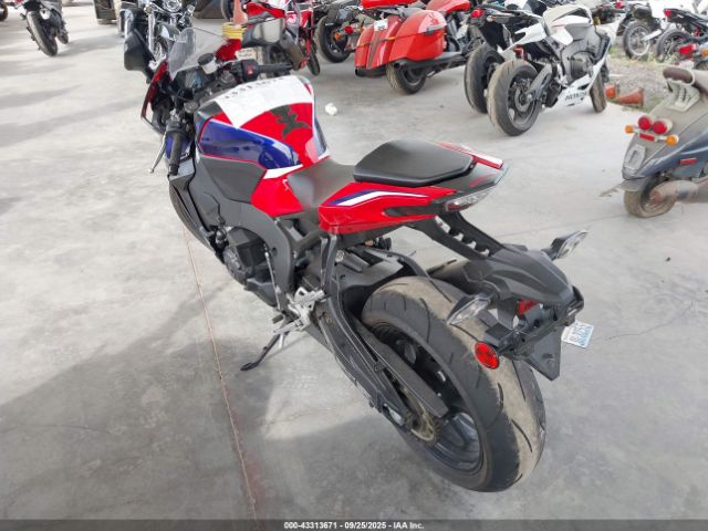 2024 HONDA CBR1000 JH2SC7756RK700253 Photo 2