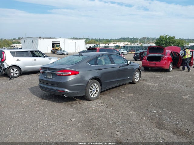 Ford 2017 2017 3FA6P0G74HR154060 Image 4