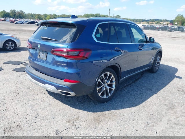 2022 BMW X5 5UXCR6C08N9L75802 Photo 3