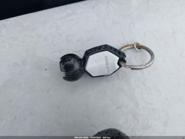 2021 CAN-AM MAVERICK X3 3JBVDAV45MK000198 Photo 10