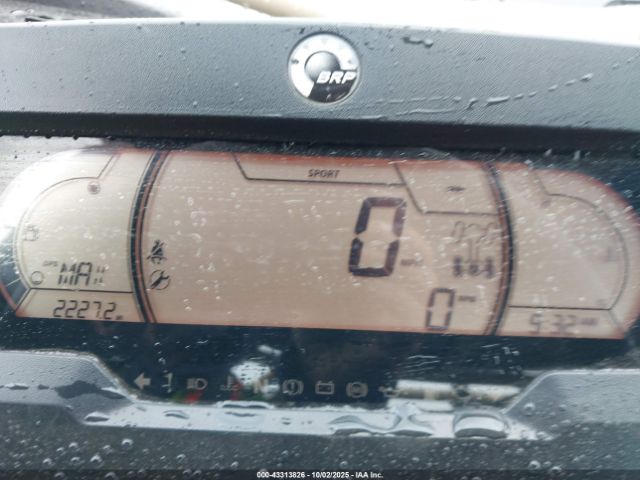 2021 CAN-AM MAVERICK X3 3JBVDAV45MK000198 Photo 6