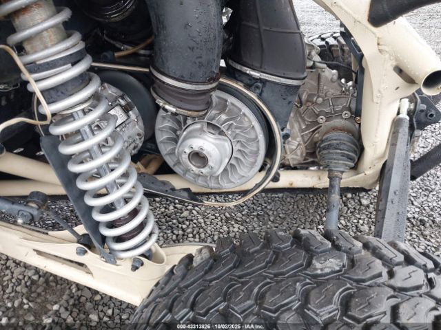 2021 CAN-AM MAVERICK X3 3JBVDAV45MK000198 Photo 8