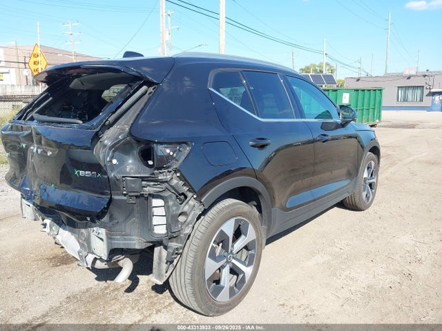 2024 VOLVO XC40 YV4L12UK9R2226859 Photo 3