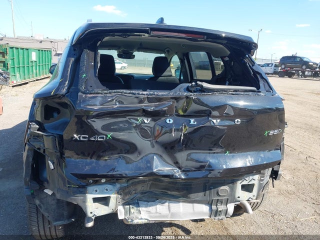2024 VOLVO XC40 YV4L12UK9R2226859 Photo 5