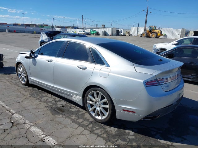 Lincoln 2015 2015 3LN6L2LU0FR629337 Image 3