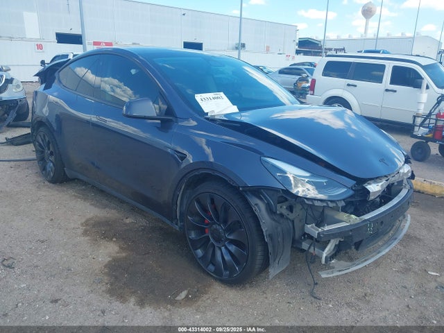 2023 TESLA MODEL Y 7SAYGDEF4PF785348 Photo 0