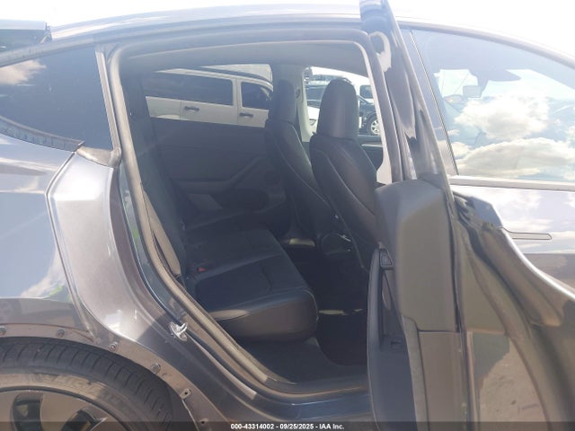2023 TESLA MODEL Y 7SAYGDEF4PF785348 Photo 7