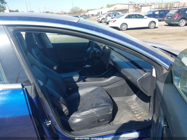 2018 TESLA MODEL 3 5YJ3E1EB3JF115046 Photo 4