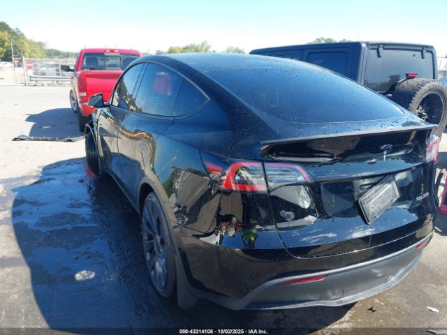 2022 TESLA MODEL Y 7SAYGDEFXNF326435 Photo 2