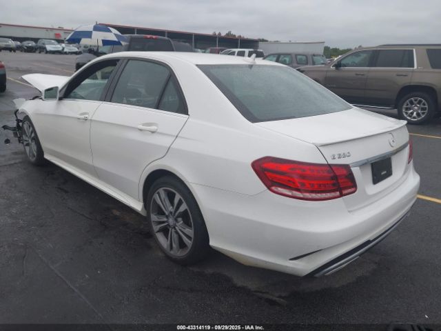2016 MERCEDES-BENZ E 350 WDDHF5KB2GB256240 Photo 2