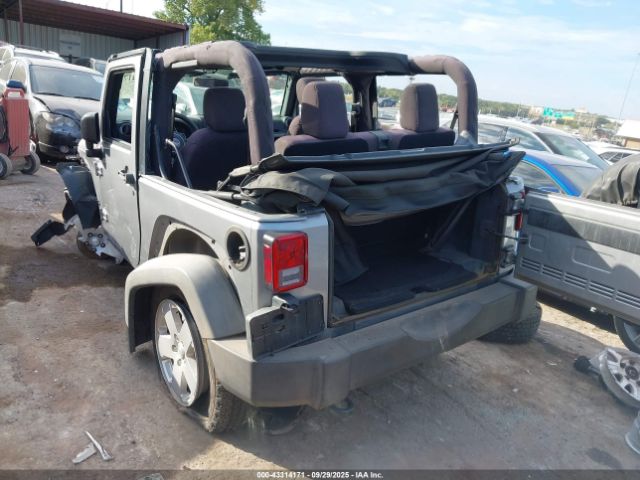 2015 JEEP WRANGLER 1C4AJWAG9FL645964 Photo 2