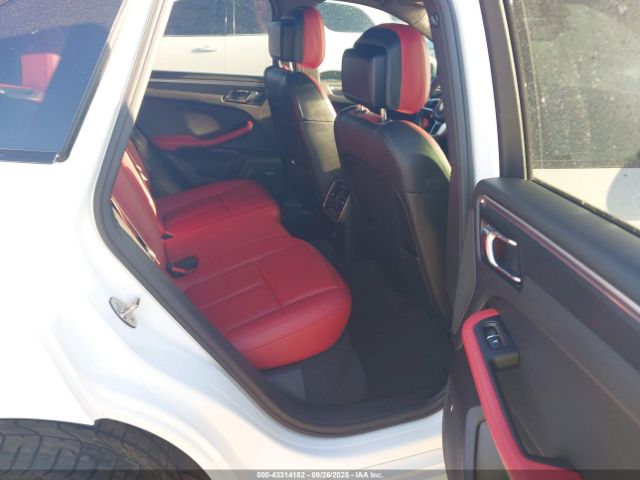 2017 PORSCHE MACAN WP1AG2A52HLB56393 Photo 7