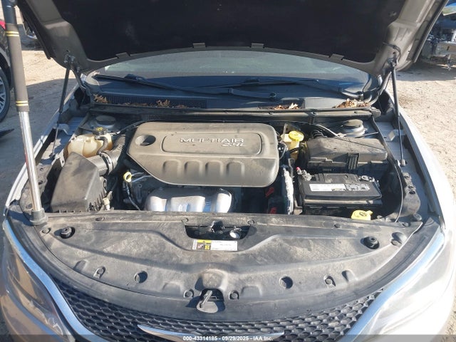 Продаж на аукціоні авто 2016 Chrysler 200 Limited, vin: 1C3CCCAB7GN129327, номер лоту: 43314185