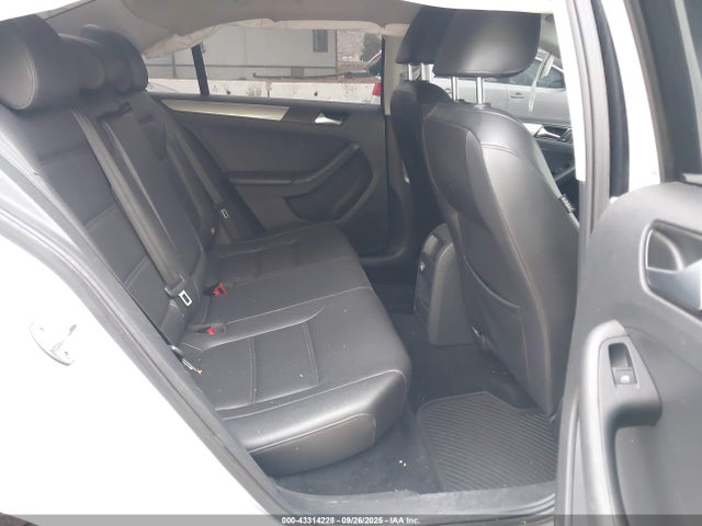 Volkswagen Jetta 1.4t Se 2017 3VWDB7AJ4HM380817 Image 8