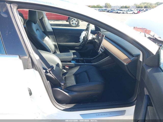 Aukcja sprzedaży 2020 Tesla Model 3 Standard Range Plus Rear-wheel Drive/standard Range Rear-wheel Drive, vin: 5YJ3E1EA0LF709197, numer aukcji: 43314289
