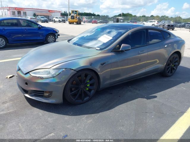 2013 TESLA MODEL S 5YJSA1DPXDFP07813 Photo 1