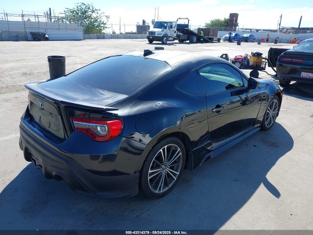 Scion 2000cc na 2015 JF1ZNAA16F9702162 Image 4