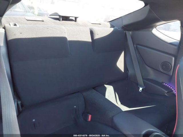Scion 2000cc na 2015 JF1ZNAA16F9702162 Image 8