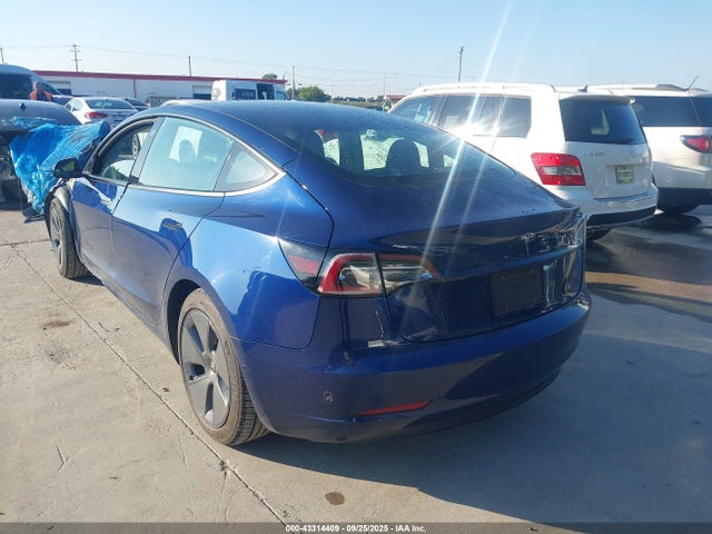 2022 TESLA MODEL 3 5YJ3E1EA1NF113535 Photo 2