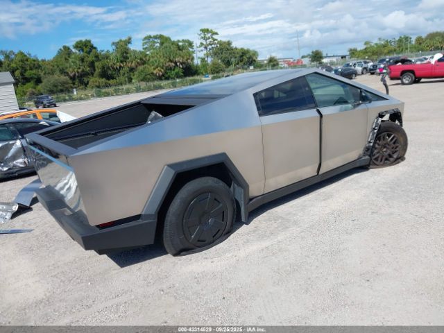 2024 TESLA CYBERTRUCK 7G2CEHEDXRA031919 Photo 3