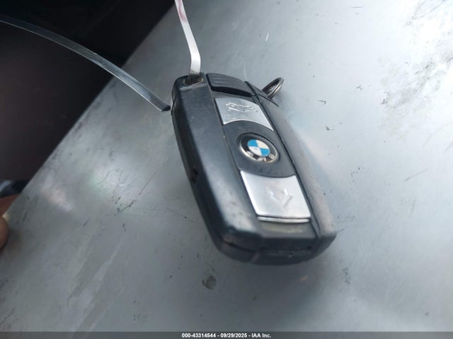 43314544 :رقم المزاد ، WBANU53529C118686 vin ، 2009 Bmw 528i مزاد بيع