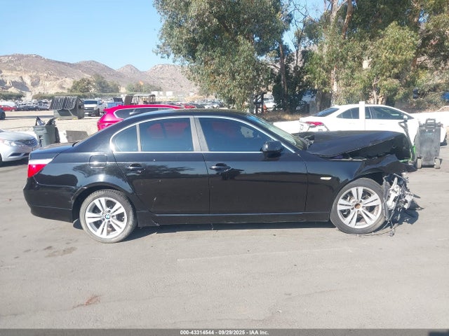 43314544 :رقم المزاد ، WBANU53529C118686 vin ، 2009 Bmw 528i مزاد بيع