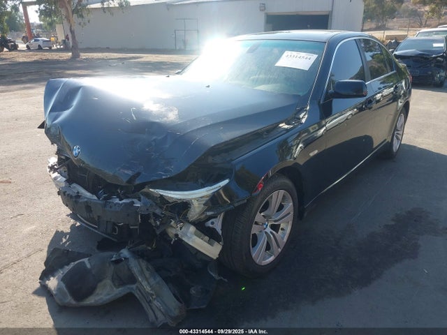 43314544 :رقم المزاد ، WBANU53529C118686 vin ، 2009 Bmw 528i مزاد بيع