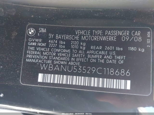 43314544 :رقم المزاد ، WBANU53529C118686 vin ، 2009 Bmw 528i مزاد بيع