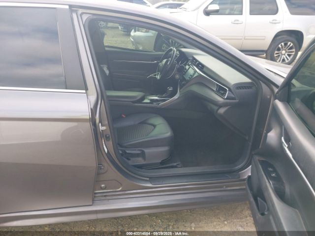 2019 TOYOTA CAMRY 4T1B11HK0KU698912 Photo 4