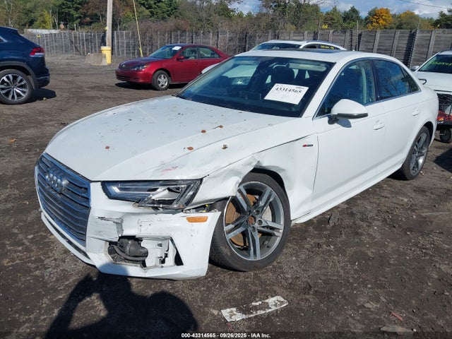 2018 AUDI A4 WAUENAF44JN018803 Photo 1
