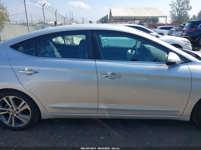 Hyundai 2017 2017 5NPD84LF7HH129207 Image 14