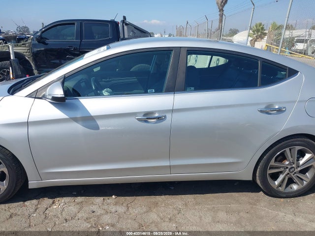 Hyundai 2017 2017 5NPD84LF7HH129207 Image 15