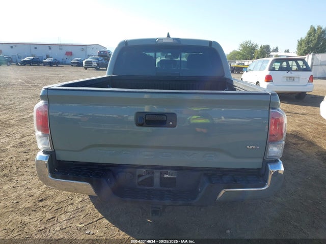 Продажа на аукционе авто 2022 Toyota Tacoma Trd Off Road, vin: 3TMCZ5AN8NM472963, номер лота: 43314634