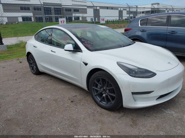 2022 TESLA MODEL 3 5YJ3E1EB4NF182924 Photo 0